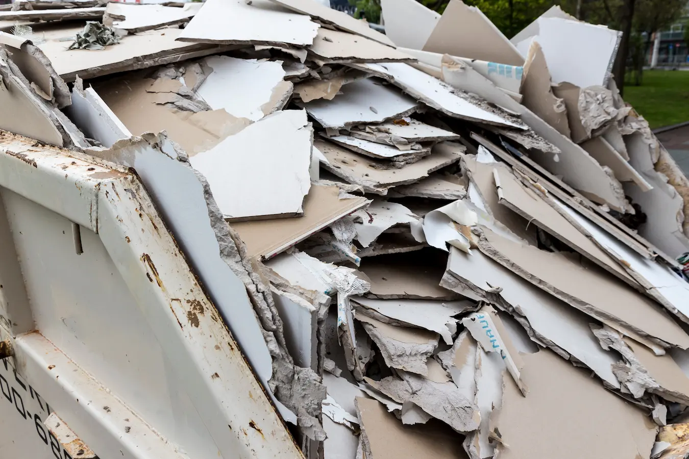 big bag na gruz warsz\awa. Czy można wrzucać do niego odpady gipsowo-kartonowe